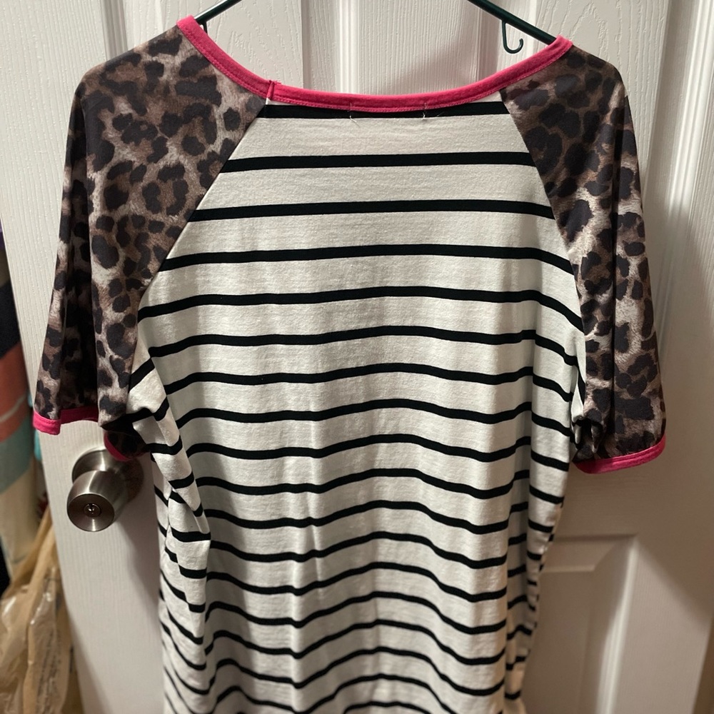 Woman top - Picture 2 of 3
